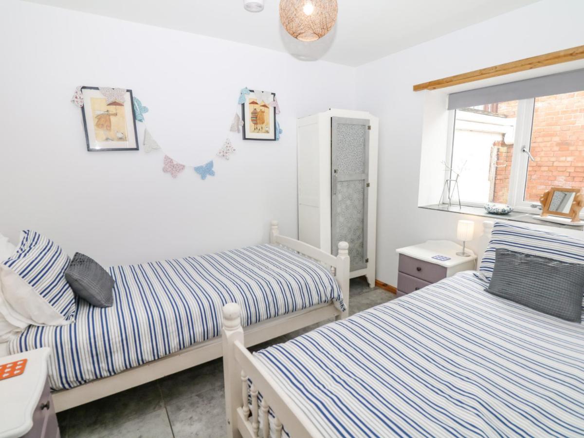 Вилла The Milk Shed Plymtree Экстерьер фото